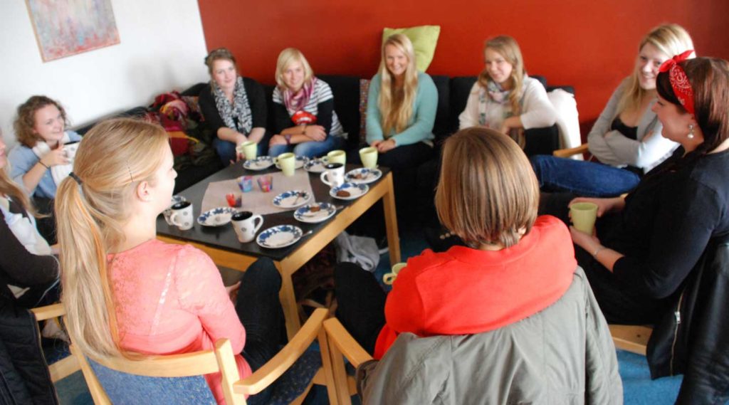 Au pair café i kyrkan. Foto Mattias Rolund 2012.